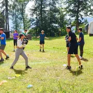 Personne jouant un match