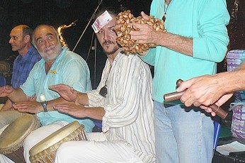 Stage de percussions et chant chez Faistesvacances, club vacances d’été en montagne, Alpes de Savoie