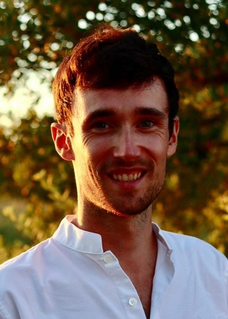 Nicolas Beyrand, Vacances en famille, Cours saxo-trompette-flûte