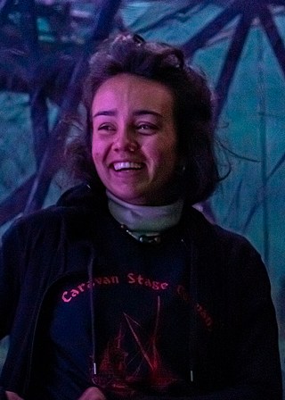 Lara Ngo, Vacances en famille, Loisirs-créativité