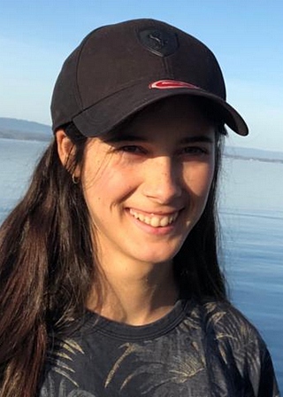 Jade Lunven, Vacances en famille, Cours batterie-percussions